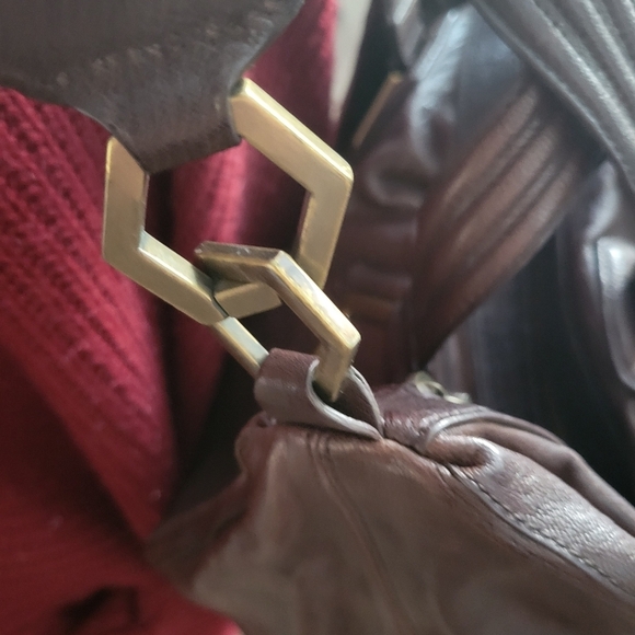 Kenneth Cole New York Dark Chocolate Leather Carry All Shoulder Bag - Picture 9 of 10